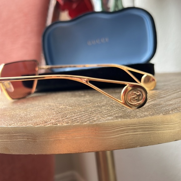 Gucci GG0538S gold cat eye women’s sunglasses, authentic NWT - Picture 5 of 15